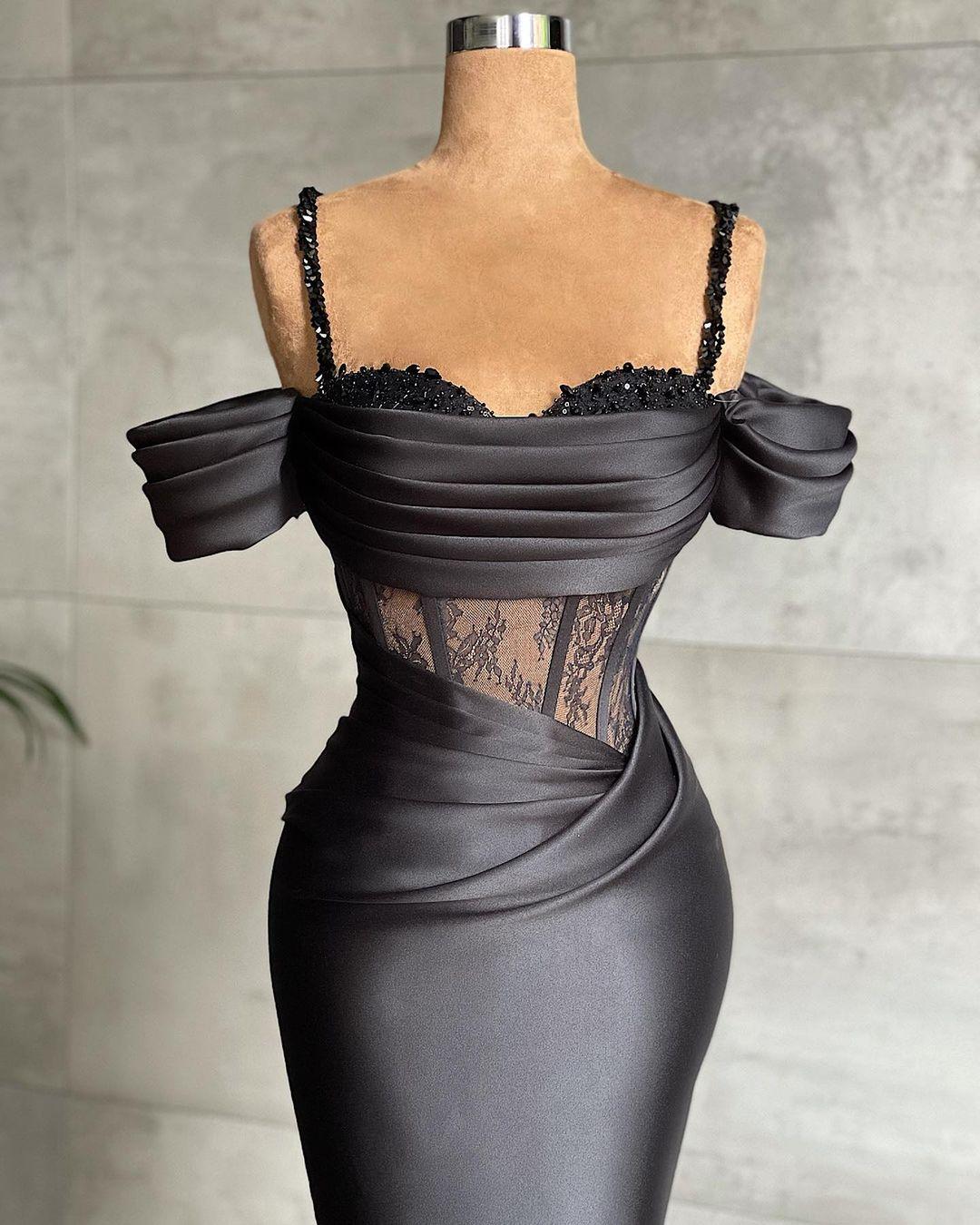 Plus Size Black Prom Dresses Spaghetti Sheath Satin Lace Beaded Sequins Evening Dress Arabic Aso Ebi Formal Party Second Reception Gowns robes de soir