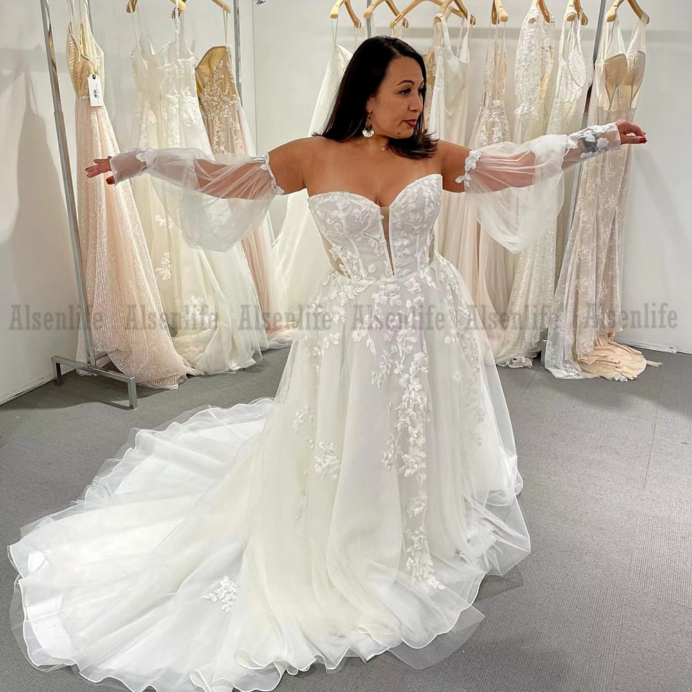 Plus Size A Line Wedding Dress with Long Sleeves Boho Beach Wedding Gown Bohemian Country Bridal Gowns