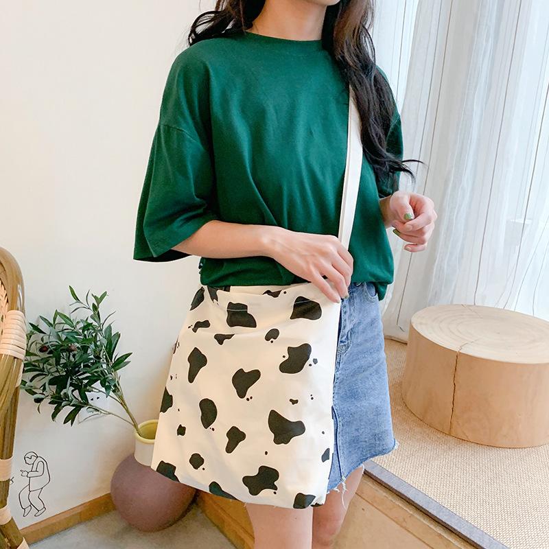 Women Canvas Bag Dairy Cattle Female Cloth Shoulder Bags Cotton Fabric Cute Crossbody Bags Simple Zipper Handbag Tote For Girls
Women Canvas Bag Dairy Cattle Female Cloth Shoulder Bags Cotton Fabric Cute Crossbody Bags Simple Zipper Handbag Tote For Girls