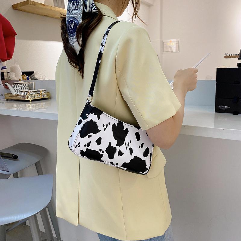 Evening Bags Vintage Women Pure Color PU Leather Shoulder Crossbody Messenger Bag Casual Ladies Shopper Small Handbags Cellphone Purse, Style two
Evening Bags Vintage Women Pure Color PU Leather Shoulder Crossbody Messenger Bag Casual Ladies Shopper Small Handbags Cellphone Purse, Style two