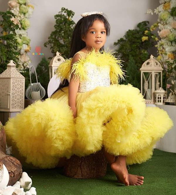 Yellow Luxurious 2021 Flower Girl Dresses Sheer Neck Feather Tiers Little Girl Wedding Dresses Cheap Communion Pageant Dresses Gowns ZJ735