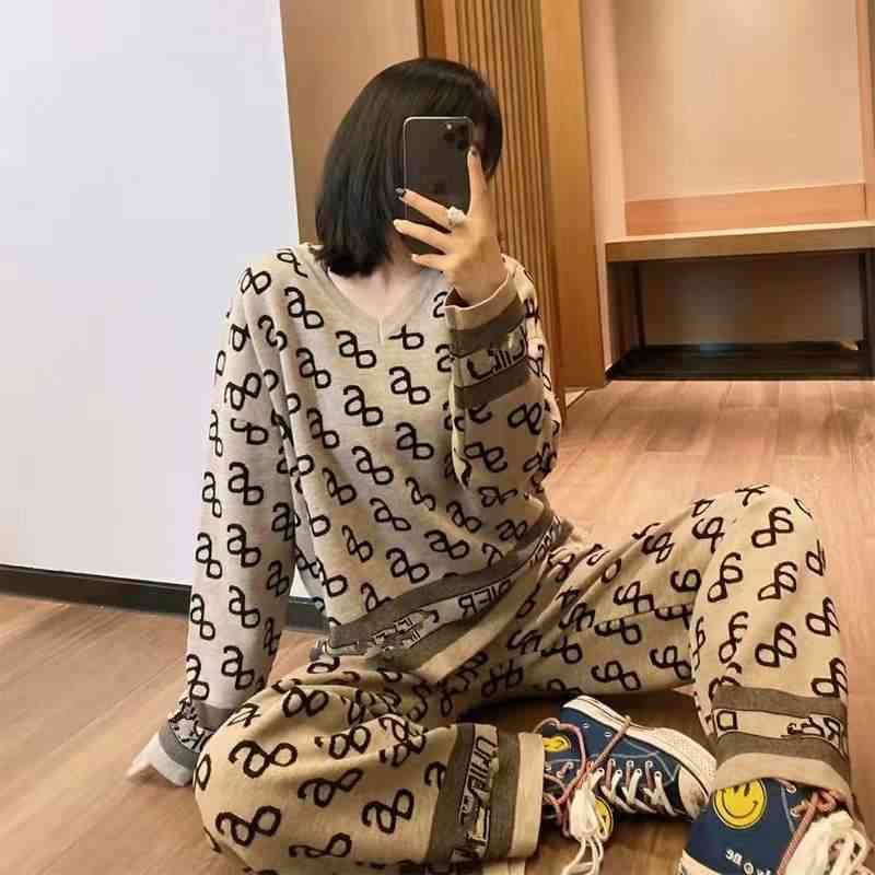 2022 Factory Wholesale New Model autumn and winter d family long sleeved trousers fashion suit, Black
2022 Factory Wholesale New Model autumn and winter d family long sleeved trousers fashion suit, Black