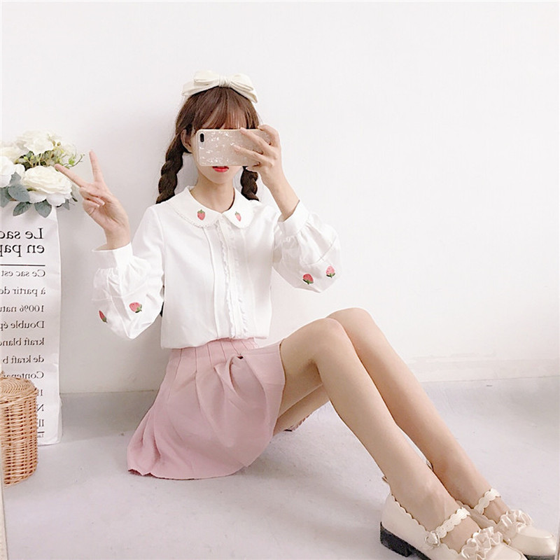 Wohreb Japanese Kawaii Long Sleeve White Blouses Summer Sweet Strawberry Embroidery Shirt Elegant Ruffle Blusas 21686 210225