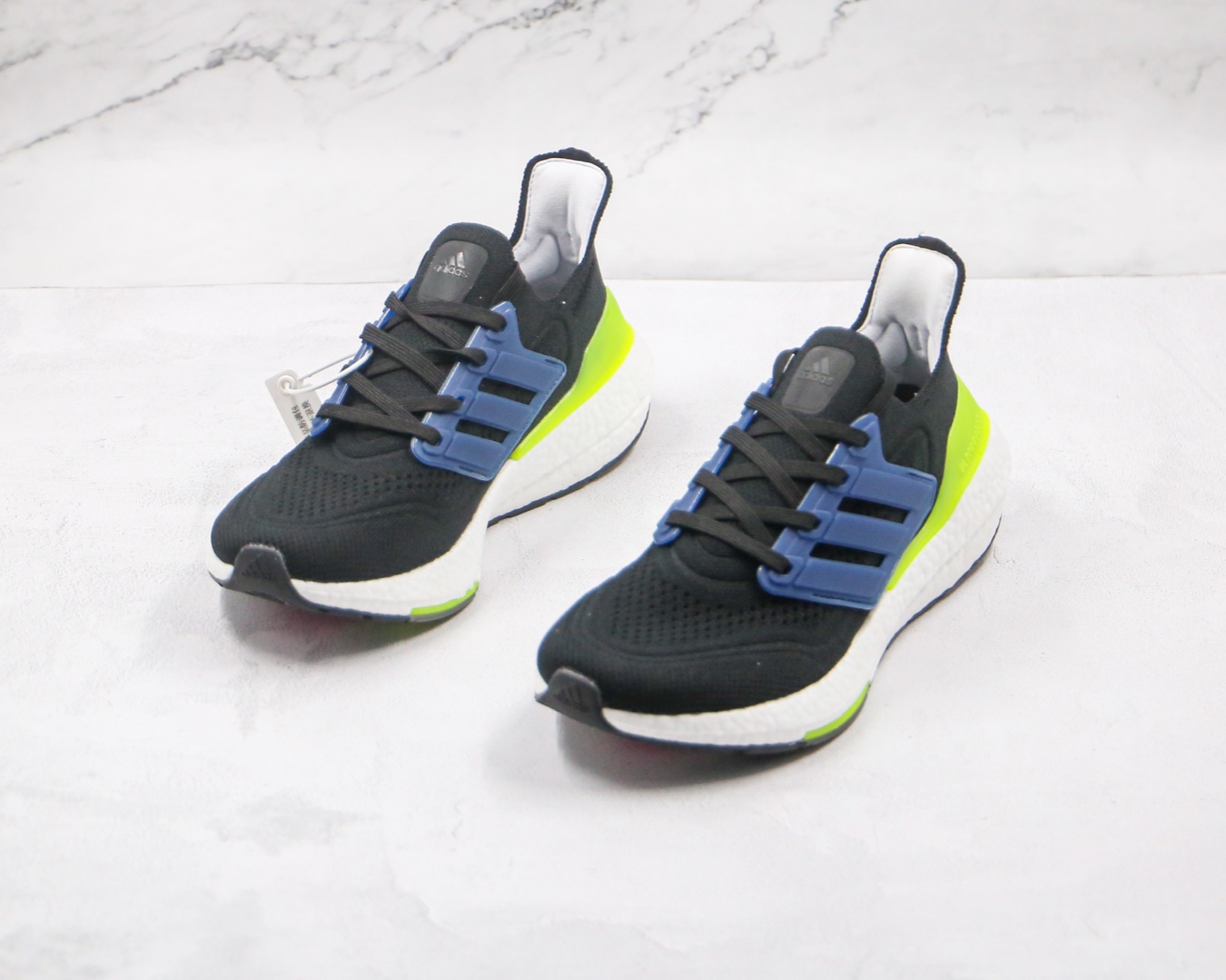 Black, blue and green #UB 2021 popcorn basketball shoes "front and back" ultra boost outdoor sports casual shoes
Black, blue and green #UB 2021 popcorn basketball shoes "front and back" ultra boost outdoor sports casual shoes