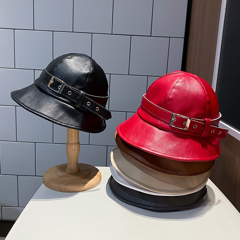 2021 New Fashion Women Bucket Hats Autumn Winter Belt Design Pu Leather Quality Waterproof Wax Style Rain Hat 2zow, Khaki
2021 New Fashion Women Bucket Hats Autumn Winter Belt Design Pu Leather Quality Waterproof Wax Style Rain Hat 2zow, Khaki