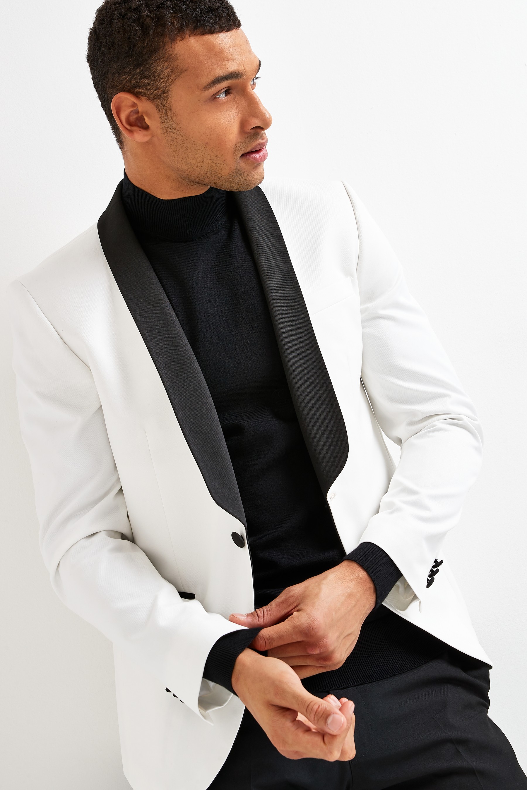 Summer Classic White Mens Pants Suits Black Shawl Lapel Groom Best Man Jacket Party Prom Wedding Blazer Tuxedos Custom 2 piece