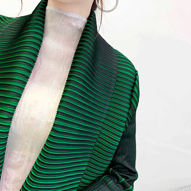 LANMREM Solid Color Scarf Collar Mid-length Cardigan Women autumn Korean Loose Pleated Coat With Belt high quality PC78 210914