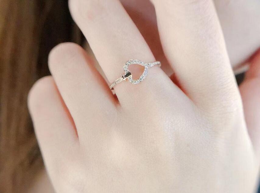 Ins Top Sell Wedding Rings Simple Fashion Jewelry 925 Sterling Silver Rose Gold Fill Pave White Sapphire CZ Diamond Promise Party Women Heart Band Rin