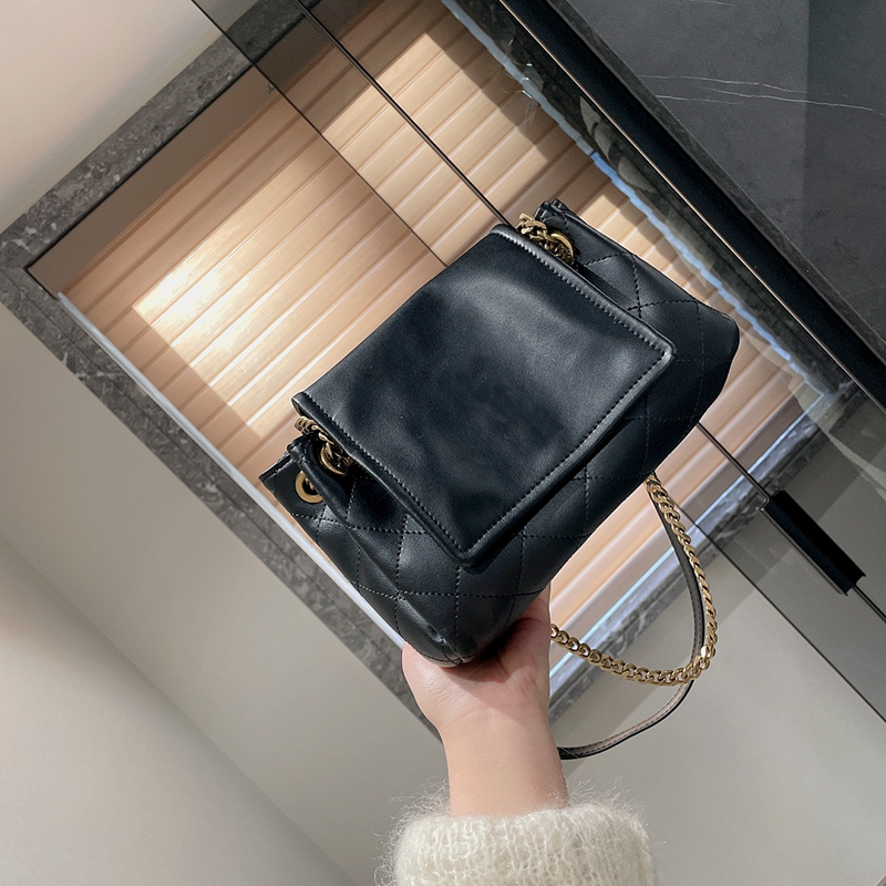 designer bags nolita chain purse Flap Shopping Mini Cross Body Shoulder Large Capacity Famous Luxury evening 18cm, White size 18cm
designer bags nolita chain purse Flap Shopping Mini Cross Body Shoulder Large Capacity Famous Luxury evening 18cm, White size 18cm
