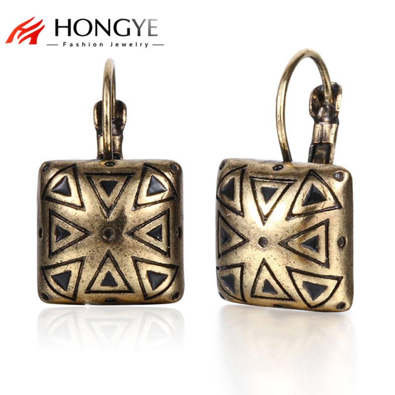 Stud HONGYE Cuff Earrings Ethnic Square Triangle Enamel Carving Blue Black For Women Brincos Ear 2021