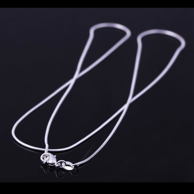 2021 new 100 pcs 925 Sterling Silver Smooth Snake Chain Necklace Lobster Clasps Chain Jewelry Size 1mm
2021 new 100 pcs 925 Sterling Silver Smooth Snake Chain Necklace Lobster Clasps Chain Jewelry Size 1mm