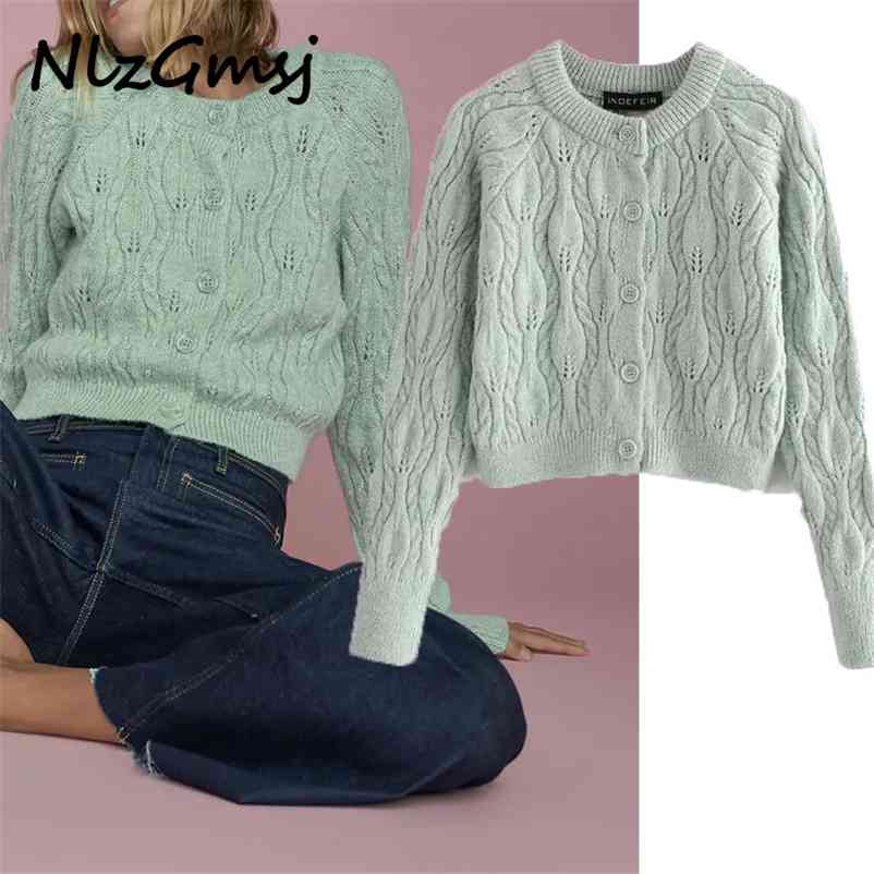 Sweater Women Elegant Twist Cropped Vintage Jumper Lady Fashion Oversized Knitted Coat 210628, As picture
Sweater Women Elegant Twist Cropped Vintage Jumper Lady Fashion Oversized Knitted Coat 210628, As picture