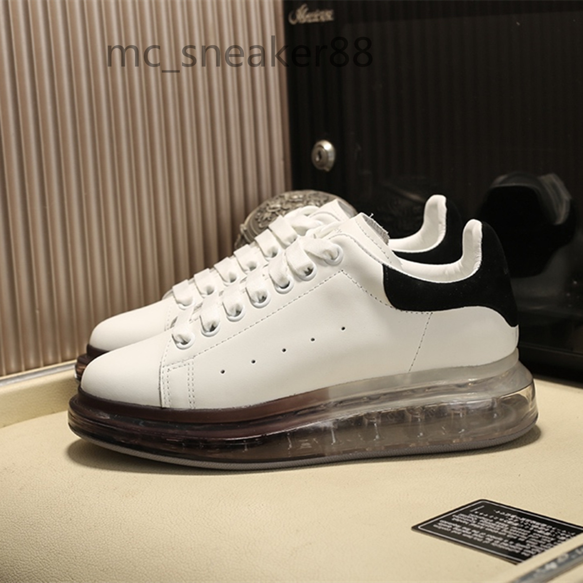 2021 Men Women high quality Platform Leisure Shoes Design Sneakers lusso Fashion Genuine Leather Lovers Dress Casual size 36-44, Black
2021 Men Women high quality Platform Leisure Shoes Design Sneakers lusso Fashion Genuine Leather Lovers Dress Casual size 36-44, Black