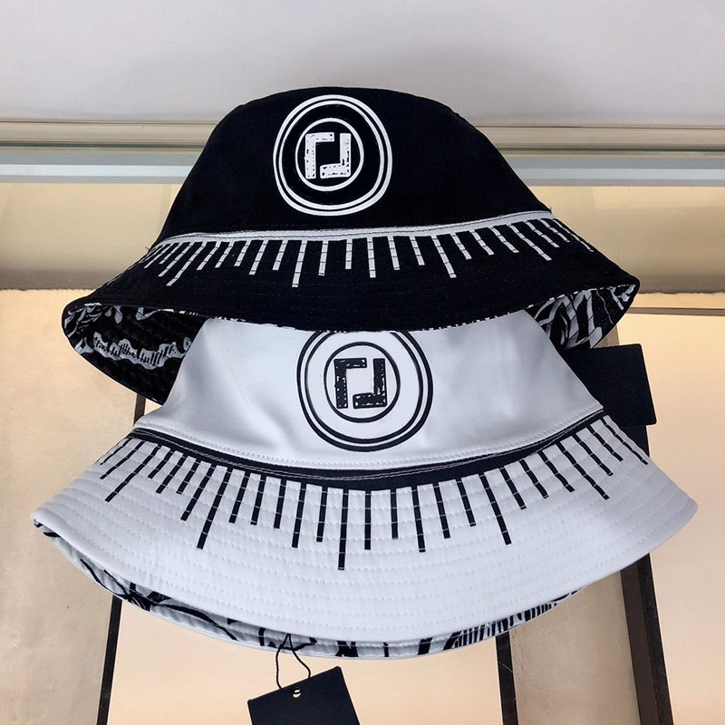 Designer Bucket Hat Double Sided Cap Couples Unisex Hats Luxury F Black White Women Mens Casual Fitted Baseball Caps Casquette D2109144HL, Box
Designer Bucket Hat Double Sided Cap Couples Unisex Hats Luxury F Black White Women Mens Casual Fitted Baseball Caps Casquette D2109144HL, Box