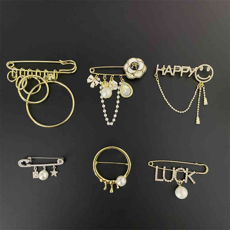 Brooch Camellia High-grade Female Exquisite Minority Design 2021 Fashion Sense Suit Pin Accessories