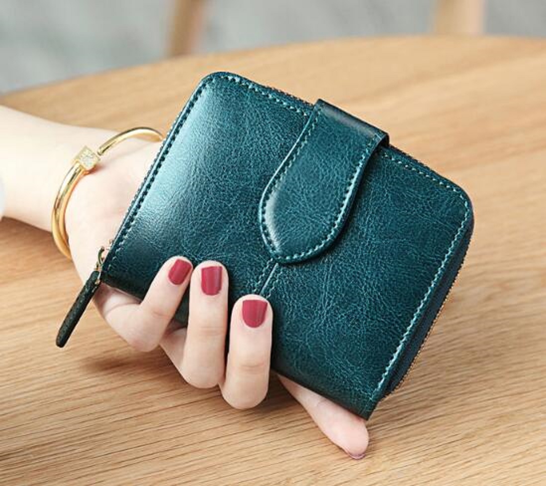 old flower High capacity shopping bag clutch handbag luxury crossbody package leather crossbodys bages tote, Red;black
old flower High capacity shopping bag clutch handbag luxury crossbody package leather crossbodys bages tote, Red;black