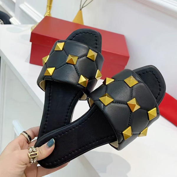 women Roman slide sandal rivet High Heel Women Leather Dress Shoes Designer Black 65mm and flat slippers Wedding shoes with box, Color 9
women Roman slide sandal rivet High Heel Women Leather Dress Shoes Designer Black 65mm and flat slippers Wedding shoes with box, Color 9