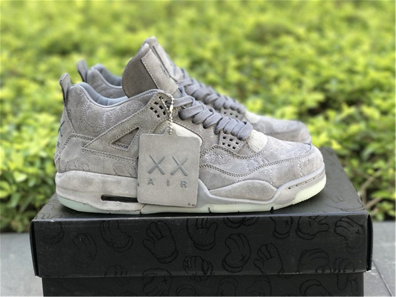 

2020 New Authentic 4 KAWS Air Cool Grey White Glow In DARK Mens Outdoor Shoes Sports Sneakers With Original Box 930155-003