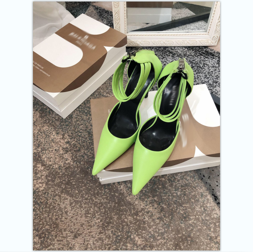 2021 Good Quality Fashion Women Luxurys Designers Shoes Designer Sandals Womens Luxury High Heels Sandal Dress Shoess With Box Size 35-41 -G518, Green
2021 Good Quality Fashion Women Luxurys Designers Shoes Designer Sandals Womens Luxury High Heels Sandal Dress Shoess With Box Size 35-41 -G518, Green