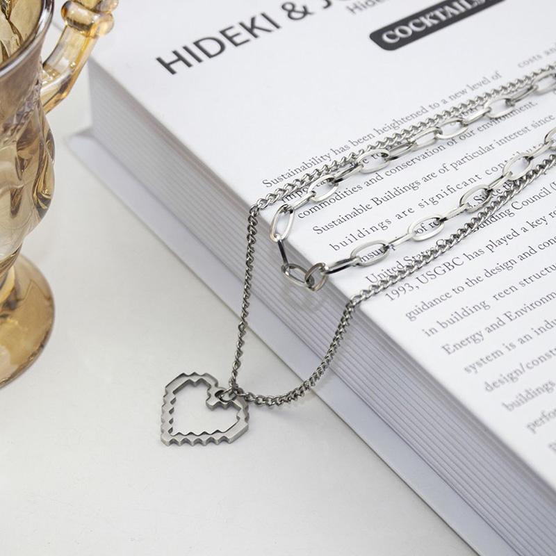 Chains 2021 Simple Double-layer Clavicle Chain Japanese And Korean Hip-hop Hollow Out Love Titanium Steel Necklace Accessories
Chains 2021 Simple Double-layer Clavicle Chain Japanese And Korean Hip-hop Hollow Out Love Titanium Steel Necklace Accessories