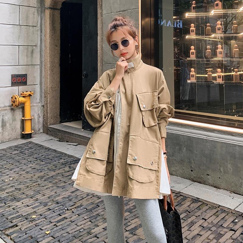 Women's Trench Coats 2021 Chunqiu Period Color Contrast Hem Stitching Loose Stand Collar Multiple Pockets Windbreaker Women Fashion, Tan;black
Women's Trench Coats 2021 Chunqiu Period Color Contrast Hem Stitching Loose Stand Collar Multiple Pockets Windbreaker Women Fashion, Tan;black