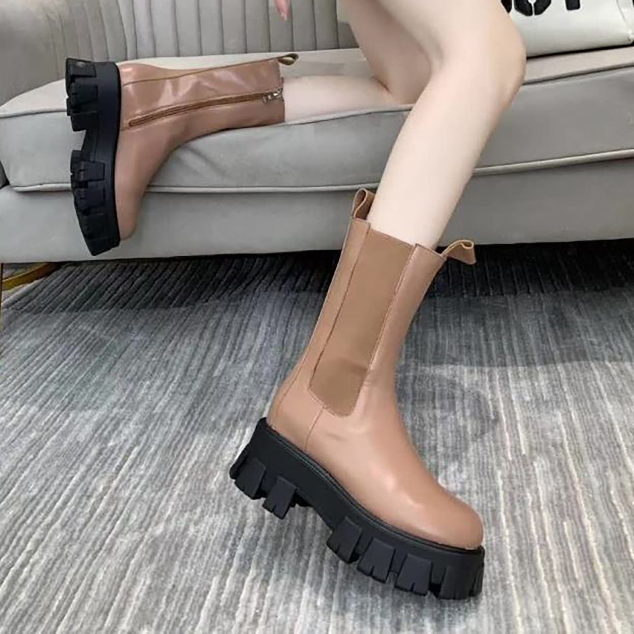 2021 Autumn and winter new Fashion leisure zipper kitten Boots Designer women boot fashion boots chunky heel lady boot Thick-soled shoes
2021 Autumn and winter new Fashion leisure zipper kitten Boots Designer women boot fashion boots chunky heel lady boot Thick-soled shoes