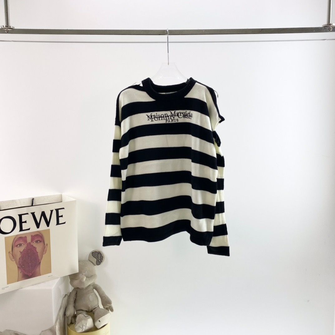 2021 spring round neck short sleeve cotton fabric printing embroidery European large size black and White Multi Color 0y7 Men's Plus Te
2021 spring round neck short sleeve cotton fabric printing embroidery European large size black and White Multi Color 0y7 Men's Plus Te