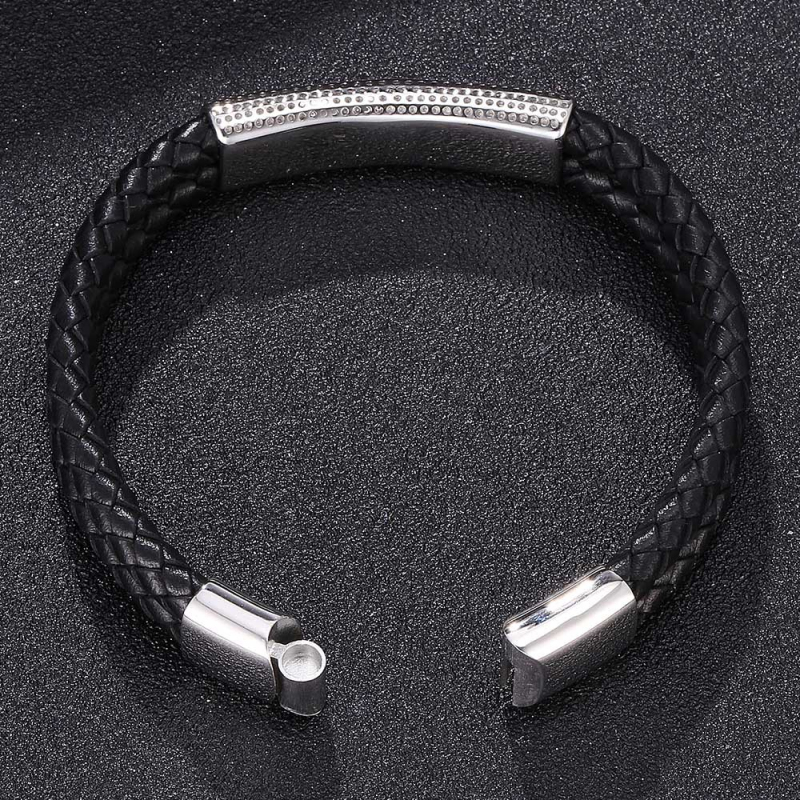 Cool Stainless Steel Charm Genuine Leather Bracelet