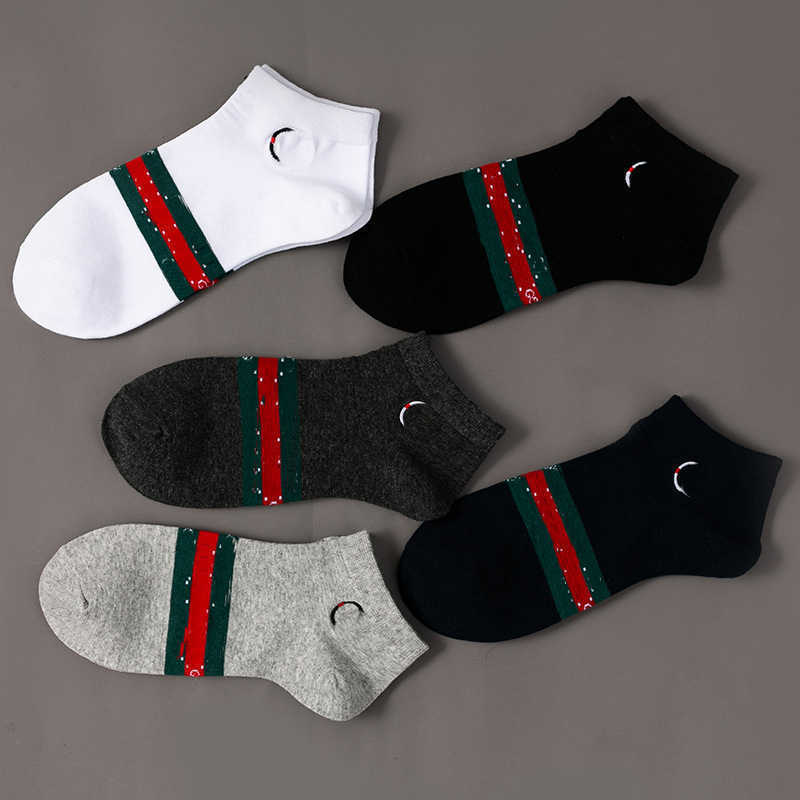 tops mens socks Wholesale average size Middle italy style classic Letter Breathable Cotton casual Sock Random color, Black
tops mens socks Wholesale average size Middle italy style classic Letter Breathable Cotton casual Sock Random color, Black