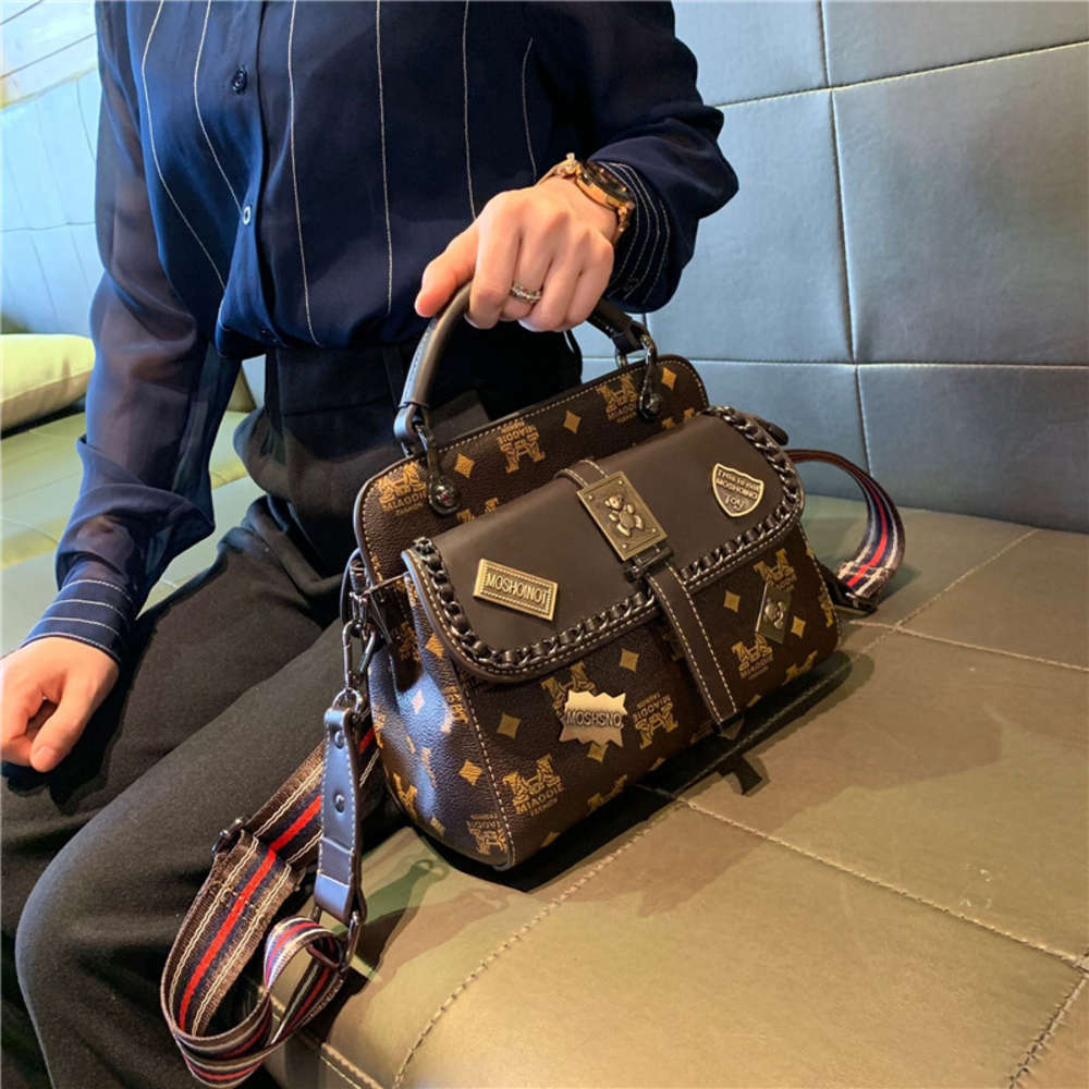 HBP Fashion Hong Kong leather bag women's 2021 new fashion versatile One Shoulder Messenger Handbag, Brown
HBP Fashion Hong Kong leather bag women's 2021 new fashion versatile One Shoulder Messenger Handbag, Brown