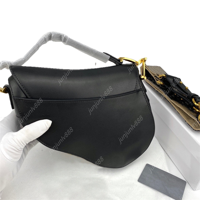 5A Fashion Saddle bag Crossbody bags womens handbags purse shoulder Messenger wallet genuine leather in Palm rough Skin Matte hardware color with letter straps, Original box
5A Fashion Saddle bag Crossbody bags womens handbags purse shoulder Messenger wallet genuine leather in Palm rough Skin Matte hardware color with letter straps, Original box