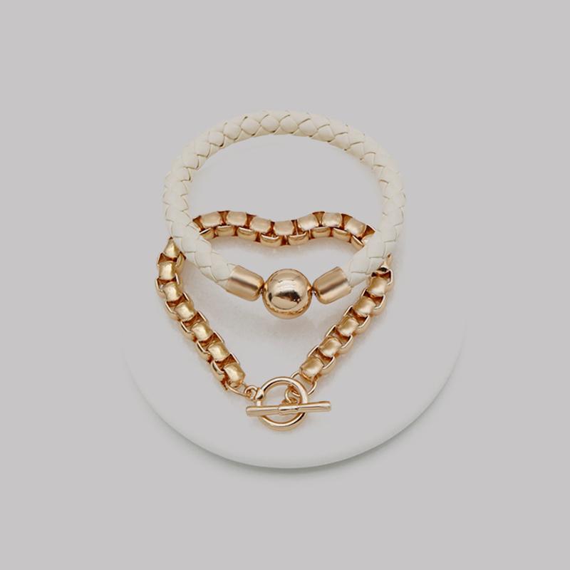 Link, Chain Luxury Fine Leather Gold Matching Bracelets For Women Hip Hop Jewelry Exquisite Fashion Cool Girl 2021 A005
Link, Chain Luxury Fine Leather Gold Matching Bracelets For Women Hip Hop Jewelry Exquisite Fashion Cool Girl 2021 A005