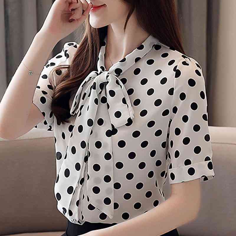 Blouse Women Bow Collar Black Dot White Chiffon Blouse Short Sleeve Summer Blouse Shirt Tops Women Shirts Blusas Mujer D96 210602
Blouse Women Bow Collar Black Dot White Chiffon Blouse Short Sleeve Summer Blouse Shirt Tops Women Shirts Blusas Mujer D96 210602