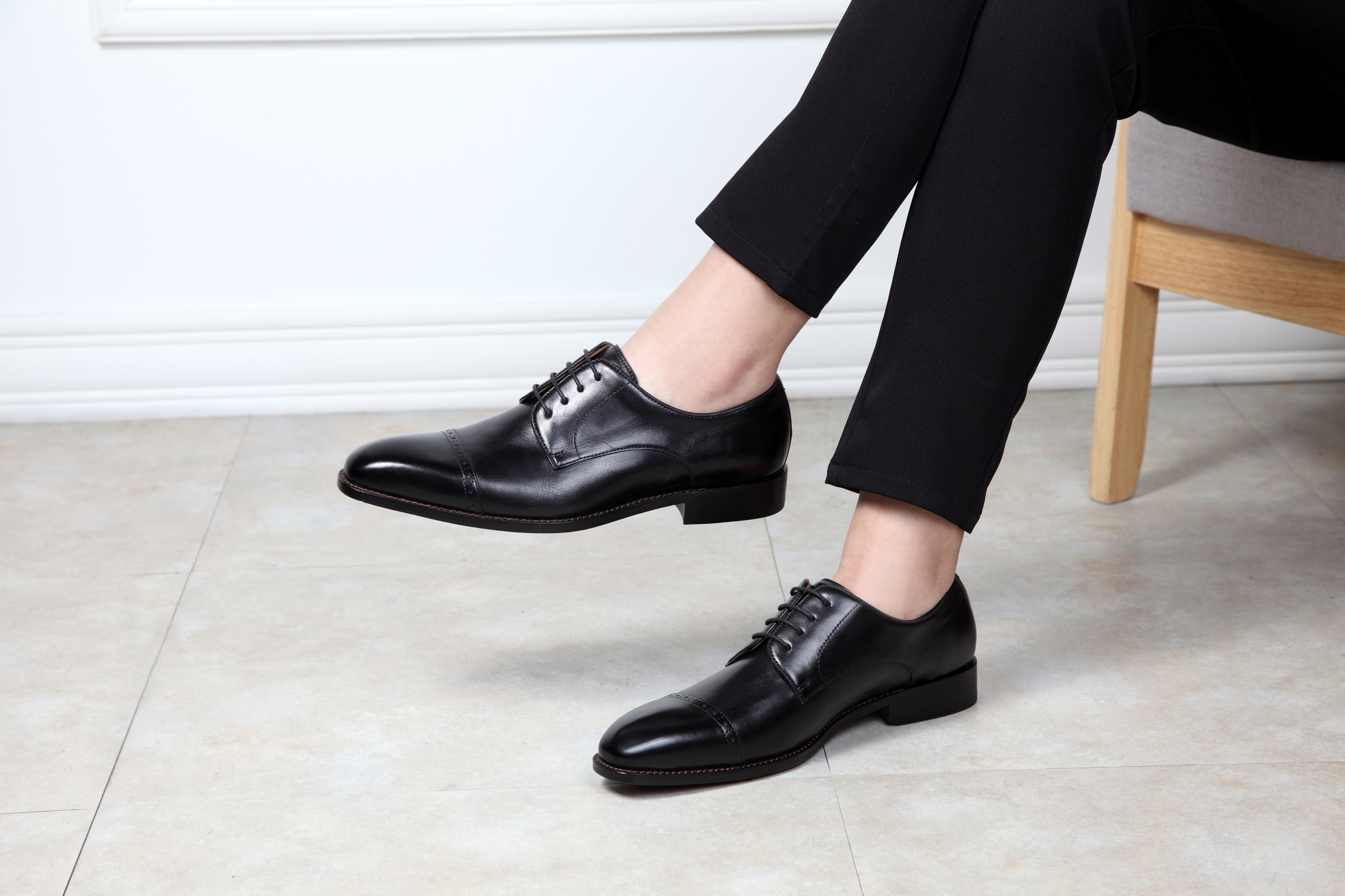 2021 New Men's high-end real leather shoes, hand-made for weddings parties, size :39-47, rubber non-slip outsole, lace, black \brown, breathable and comfortable, White
2021 New Men's high-end real leather shoes, hand-made for weddings parties, size :39-47, rubber non-slip outsole, lace, black \brown, breathable and comfortable, White