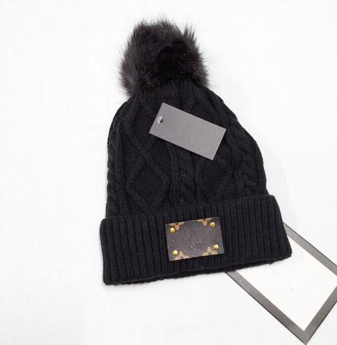 Winter Christmas Hats For man woMen sport Fashion Beanies Skullies Chapeu Caps Cotton Gorros Wool warm hat Knitted cap 8627
Winter Christmas Hats For man woMen sport Fashion Beanies Skullies Chapeu Caps Cotton Gorros Wool warm hat Knitted cap 8627