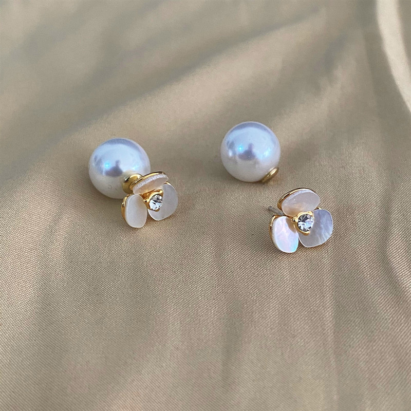 Light luxury niche wild clover Stud mOTHERofpearl earrings peach heart design ladies jewelry party gift