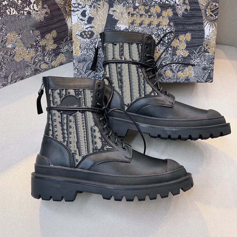 Women ankle boot Designer Luxury Martin Desert Boots 100% Genuine Leather quilted Lace-up Winter Shoes Rubber lug sole with box, #3
Women ankle boot Designer Luxury Martin Desert Boots 100% Genuine Leather quilted Lace-up Winter Shoes Rubber lug sole with box, #3