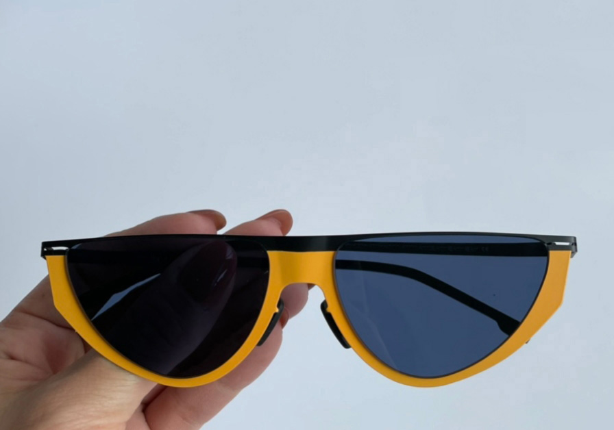 Flat Top Cat Eye Sunglasses Orange Black Metal Frame unisex Fashion Sun Glasses Shades with box, White;black
Flat Top Cat Eye Sunglasses Orange Black Metal Frame unisex Fashion Sun Glasses Shades with box, White;black