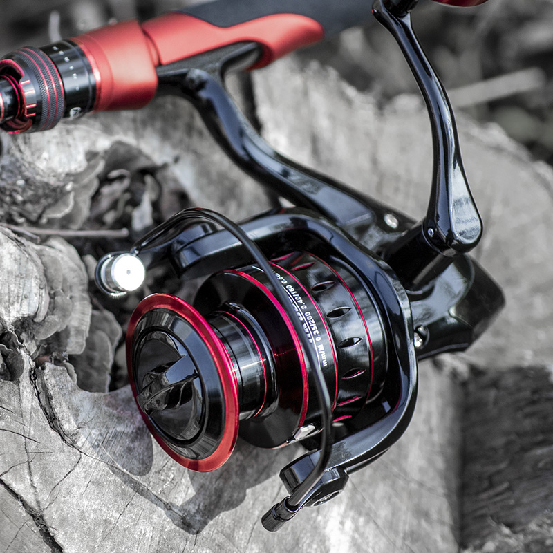 LINNHUE Fishing Reel HK1000-7000 Metal/EVA Grip 5.2:1 High Speed Spinning Carp Saltwater Send Gift 150m Line 220304
