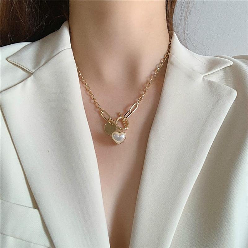 Chokers 2021 Arrival Trendy Retro Pearl Short Love Sweater Necklaces For Women Fashion Jewelry Chain Accessories
Chokers 2021 Arrival Trendy Retro Pearl Short Love Sweater Necklaces For Women Fashion Jewelry Chain Accessories