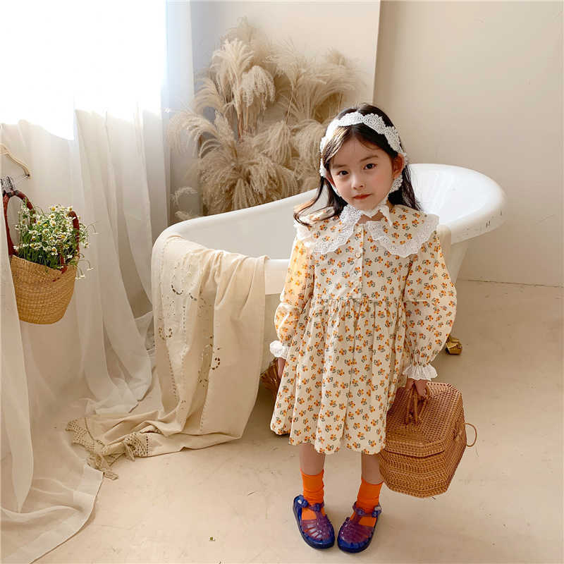 Spring Summer Girls Cotton Floral Dress 1-6 Years Kids Lace Patchwork Doll Collar Long Sleeve Princess Dresses 210615
Spring Summer Girls Cotton Floral Dress 1-6 Years Kids Lace Patchwork Doll Collar Long Sleeve Princess Dresses 210615