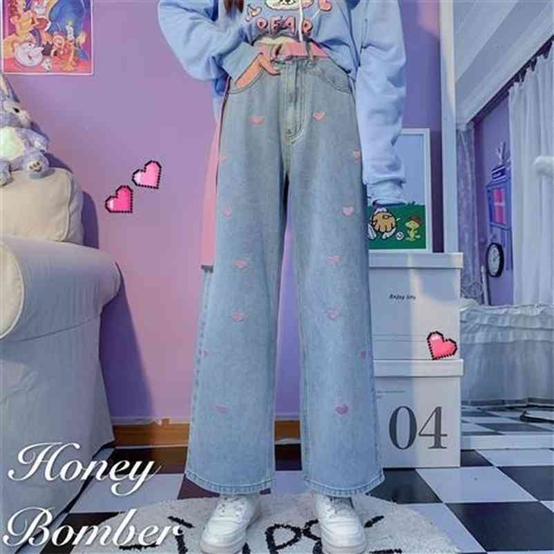 Favour Vintage Woman Jeans Winter Fashion Embroidery Wide Leg Pants Loose Casual Sweatshirt High Waist Baggy Women 210629, Lanyaodai
Favour Vintage Woman Jeans Winter Fashion Embroidery Wide Leg Pants Loose Casual Sweatshirt High Waist Baggy Women 210629, Lanyaodai