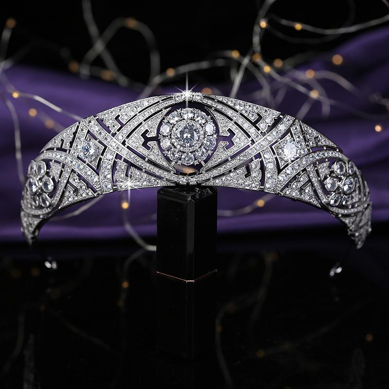 Hair Clips & Barrettes Tiaras And Crown HACIYANA Gorgeou Tiara Wedding Jewelry Party Accessories Headband Zircon HG0051 Princesa, Golden;silver
Hair Clips & Barrettes Tiaras And Crown HACIYANA Gorgeou Tiara Wedding Jewelry Party Accessories Headband Zircon HG0051 Princesa, Golden;silver