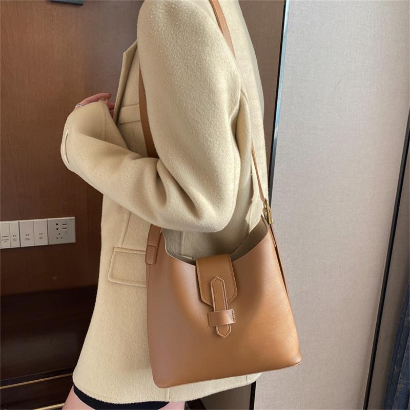 2021 New Fashion Women Bucket Bag Vintage Messenger Bag High Quality Retro Leather Shoulder Bags Simple Solid Crossbody Bag#g35
2021 New Fashion Women Bucket Bag Vintage Messenger Bag High Quality Retro Leather Shoulder Bags Simple Solid Crossbody Bag#g35