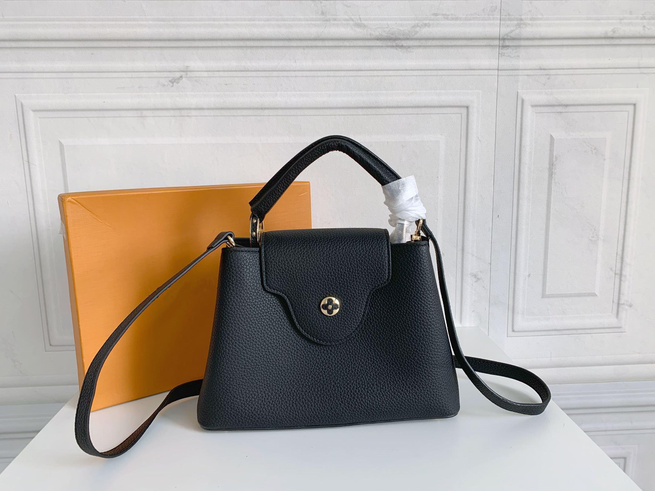Fashion Capucines Tote Wallet Camera Shoulder Crossbody Bag Totes Purses Leather Double Quilting Handbags Women Luxurys Designers Bags 2021 Handbag Purse
Fashion Capucines Tote Wallet Camera Shoulder Crossbody Bag Totes Purses Leather Double Quilting Handbags Women Luxurys Designers Bags 2021 Handbag Purse