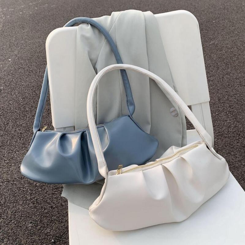 Elegant Female Cloud Tote bag 2021 Fashion New High-quality PU Leather Women's Designer Handbag Travel Shoulder Bags Armpit bag, Black
Elegant Female Cloud Tote bag 2021 Fashion New High-quality PU Leather Women's Designer Handbag Travel Shoulder Bags Armpit bag, Black