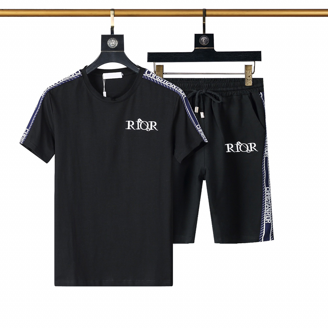 2022 Summer Mens Designers Tracksuits Jogging Suit Men Tracksuit Pullover Running Sweatshirt Man Short Sleeve Jogger Pants Fashion sweat track suits M-3XL#luxury, 01
2022 Summer Mens Designers Tracksuits Jogging Suit Men Tracksuit Pullover Running Sweatshirt Man Short Sleeve Jogger Pants Fashion sweat track suits M-3XL#luxury, 01