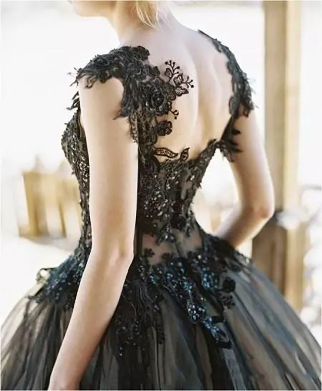 Vintage Elegant Black Tulle Lace Applique A-line Wedding Dresses Cheap Gothic Beaded Backless Long Bridal Gowns Custom 0509