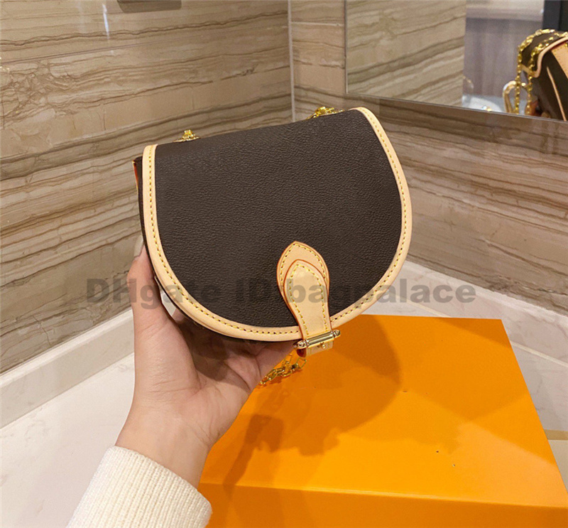 2022 Luxurys Designers Bags Shoulder Bag Small Size Women Girl Handbags Handbag crossbody Fashion Chains cross body Clutch Circular Totes Messenger, No bags
2022 Luxurys Designers Bags Shoulder Bag Small Size Women Girl Handbags Handbag crossbody Fashion Chains cross body Clutch Circular Totes Messenger, No bags