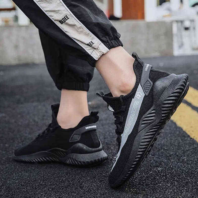 New Running Shoes Men Zapatillas De Deporte Platform Breathable Athletic Trainer Sneakers 2021 Fashion AA220312
